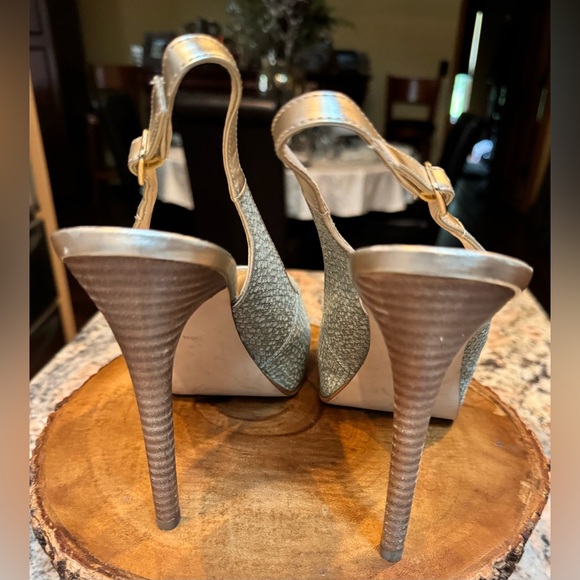 Guess stilleto slingback heels. Very pretty sage and gold colored. Size 10 - Picture 5 of 16